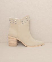 Load image into Gallery viewer, All American Pearl-like Studded Collar Booties
